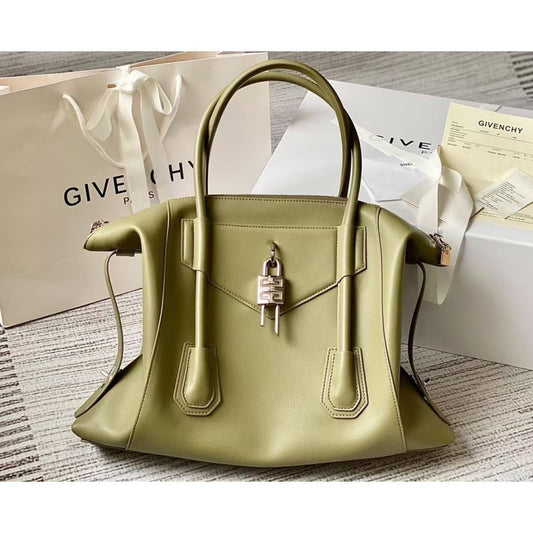 Givenchy Antigona Lock Bag BGV00174