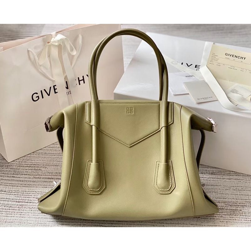 Givenchy Antigona Lock Bag BGV00174