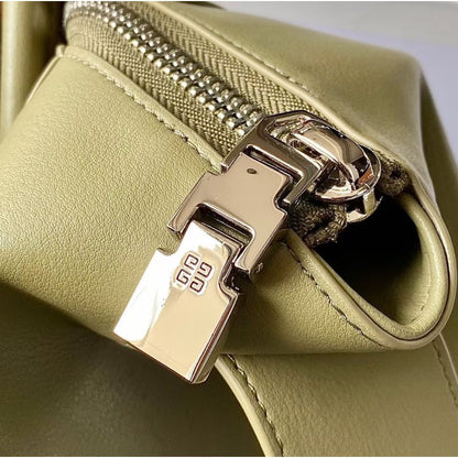 Givenchy Antigona Lock Bag BGV00174