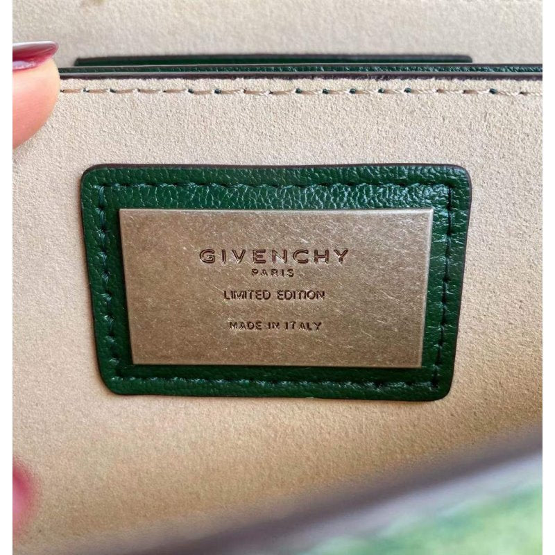 Givenchy GV3 Shoulder Bag BGMP0473