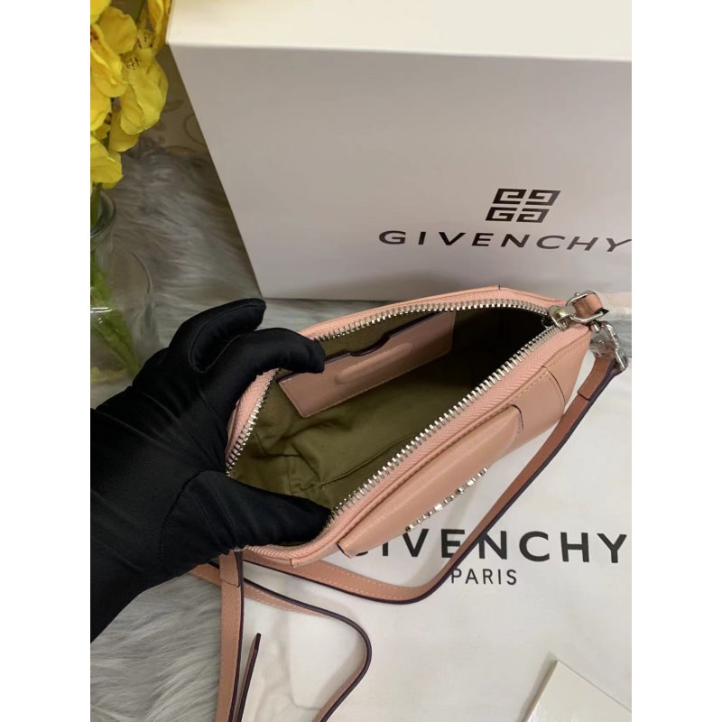 Givenchy Mini Antigona Bag BGV00145