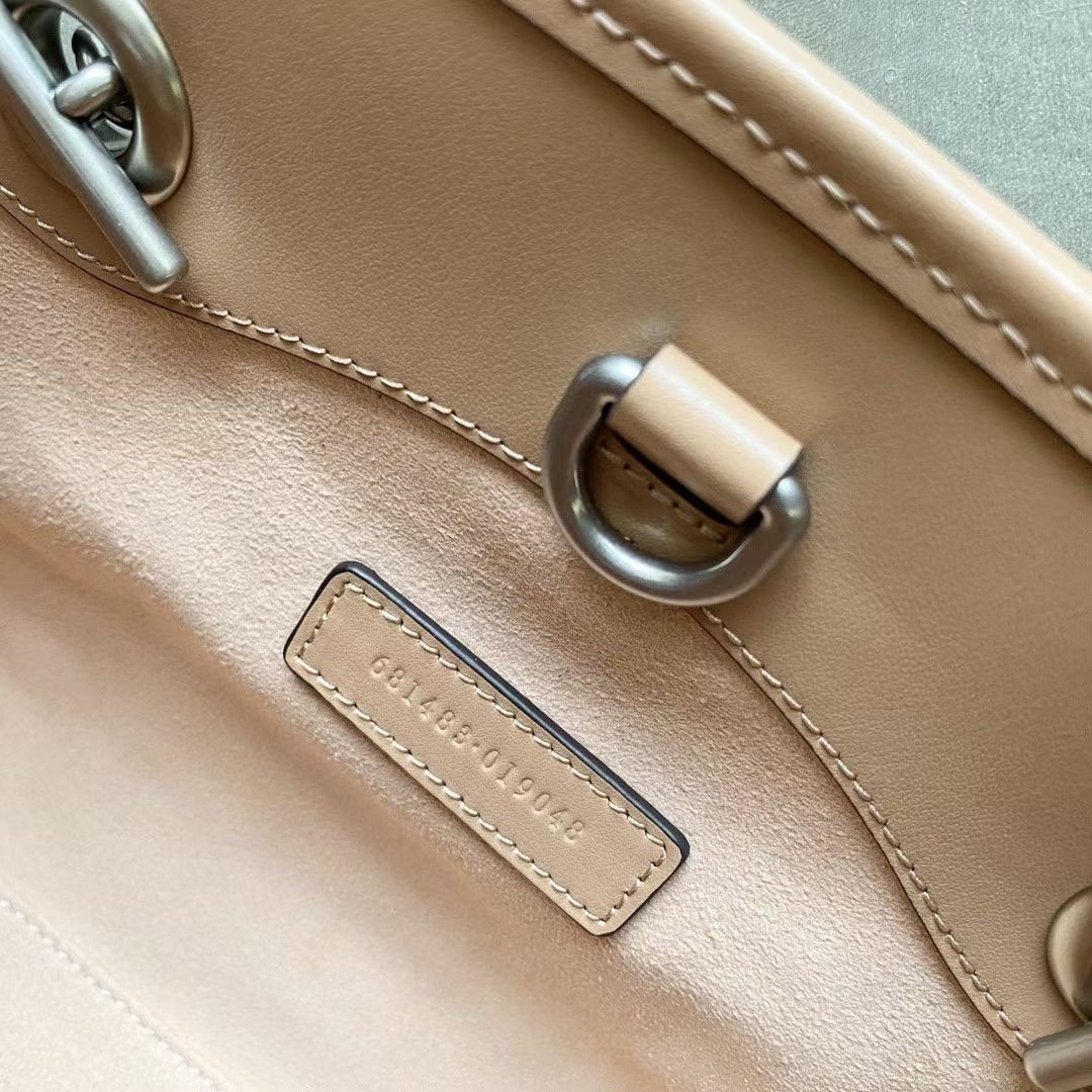 Gucci Beige Shoulder Bag BGUCI02919