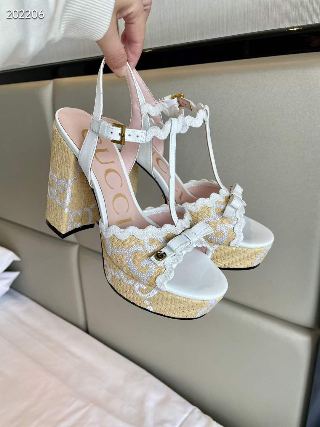 Gucci High Heeled Sandals SHS04600