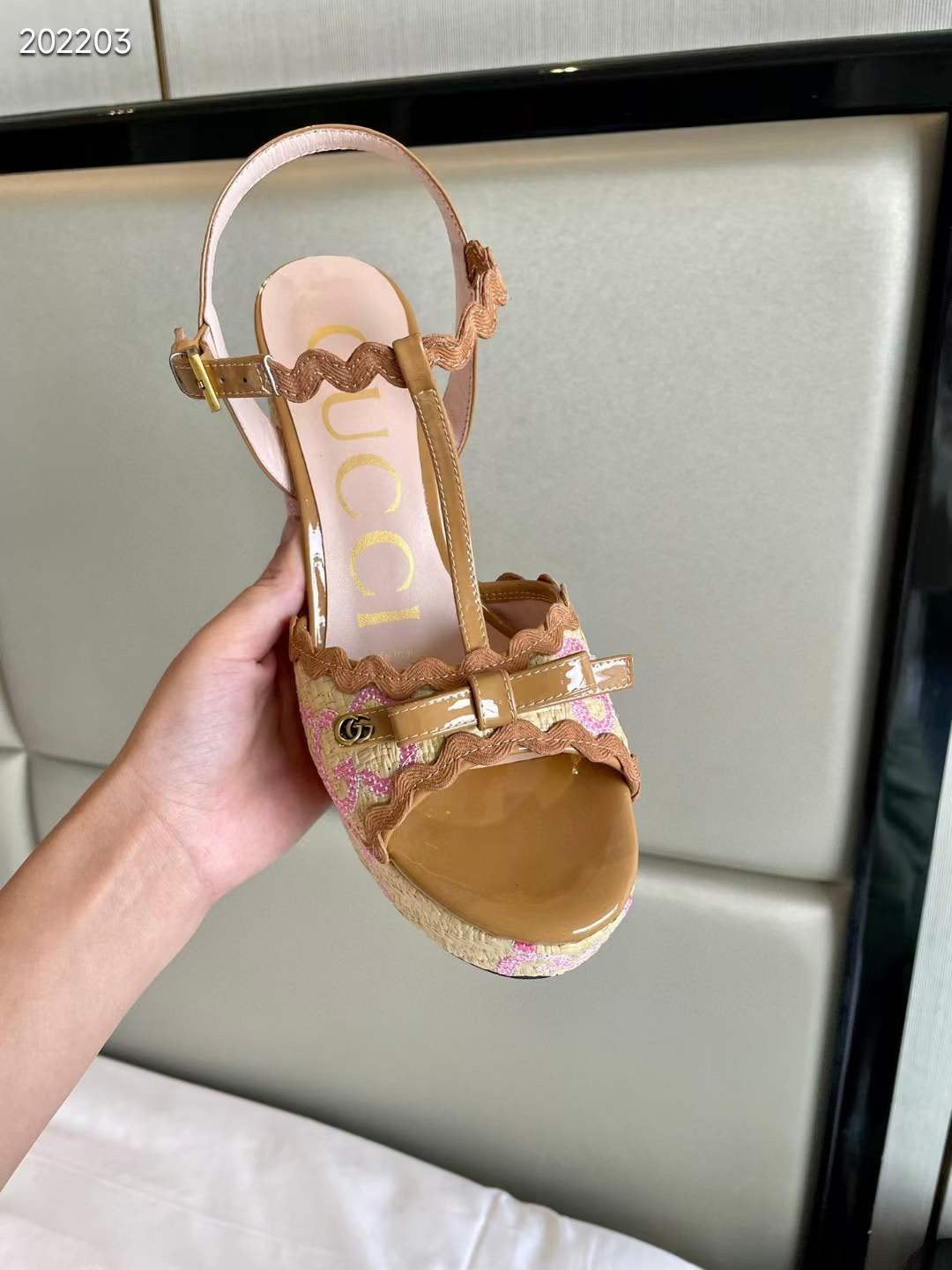 Gucci High Heeled Sandals SHS04603