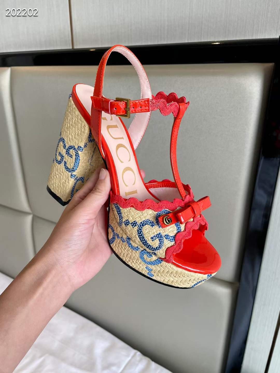 Gucci High Heeled Sandals SHS04604