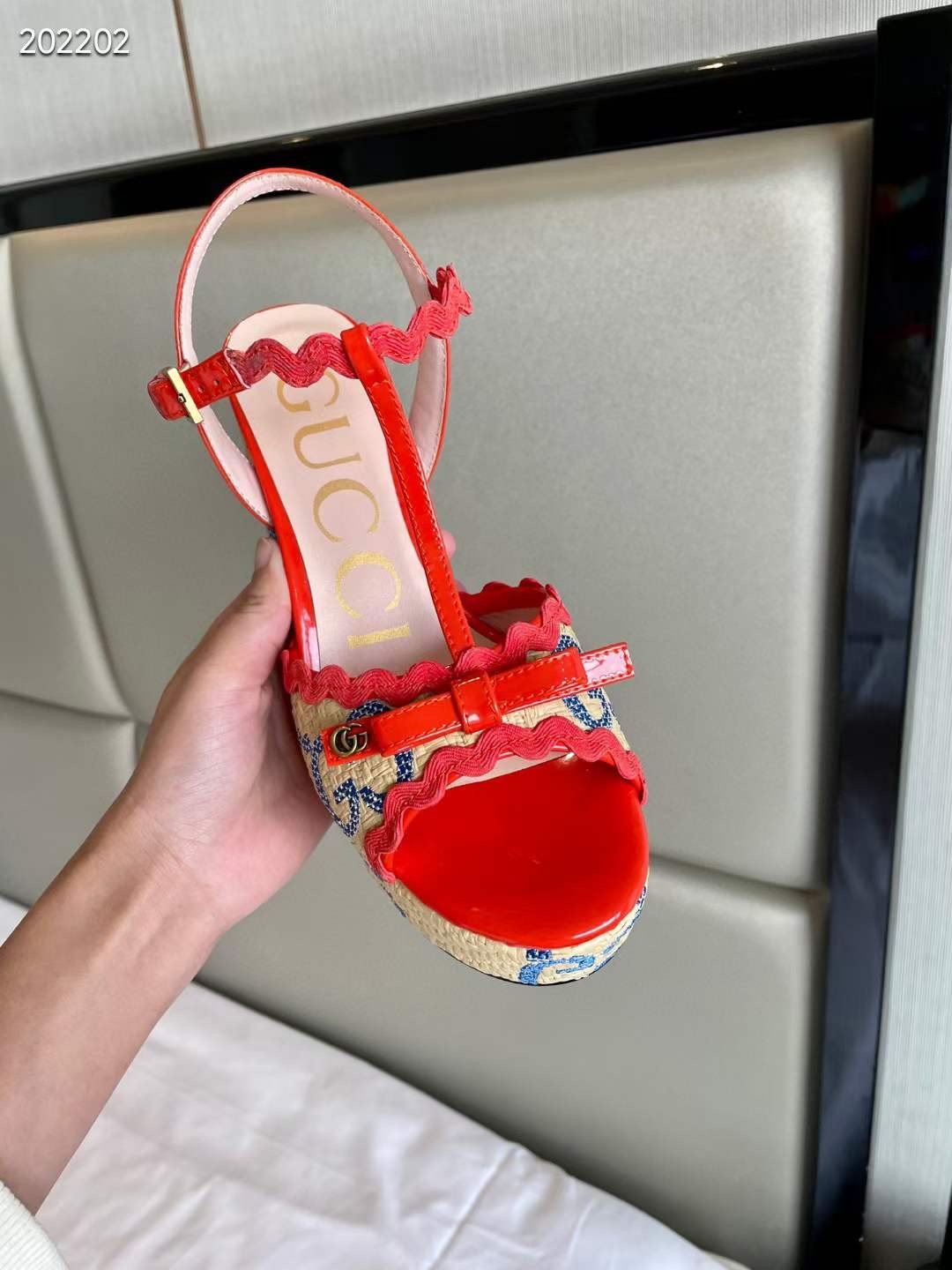 Gucci High Heeled Sandals SHS04604