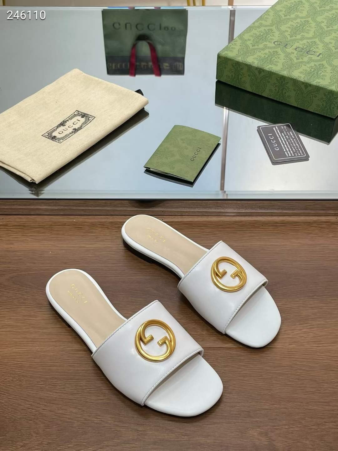 Gucci Slippers SHS04590