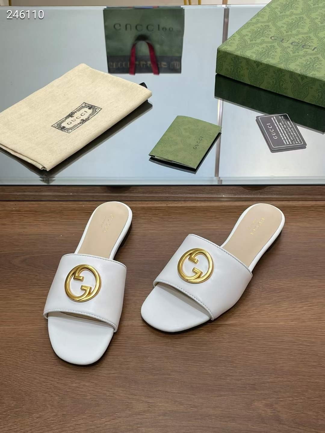 Gucci Slippers SHS04590