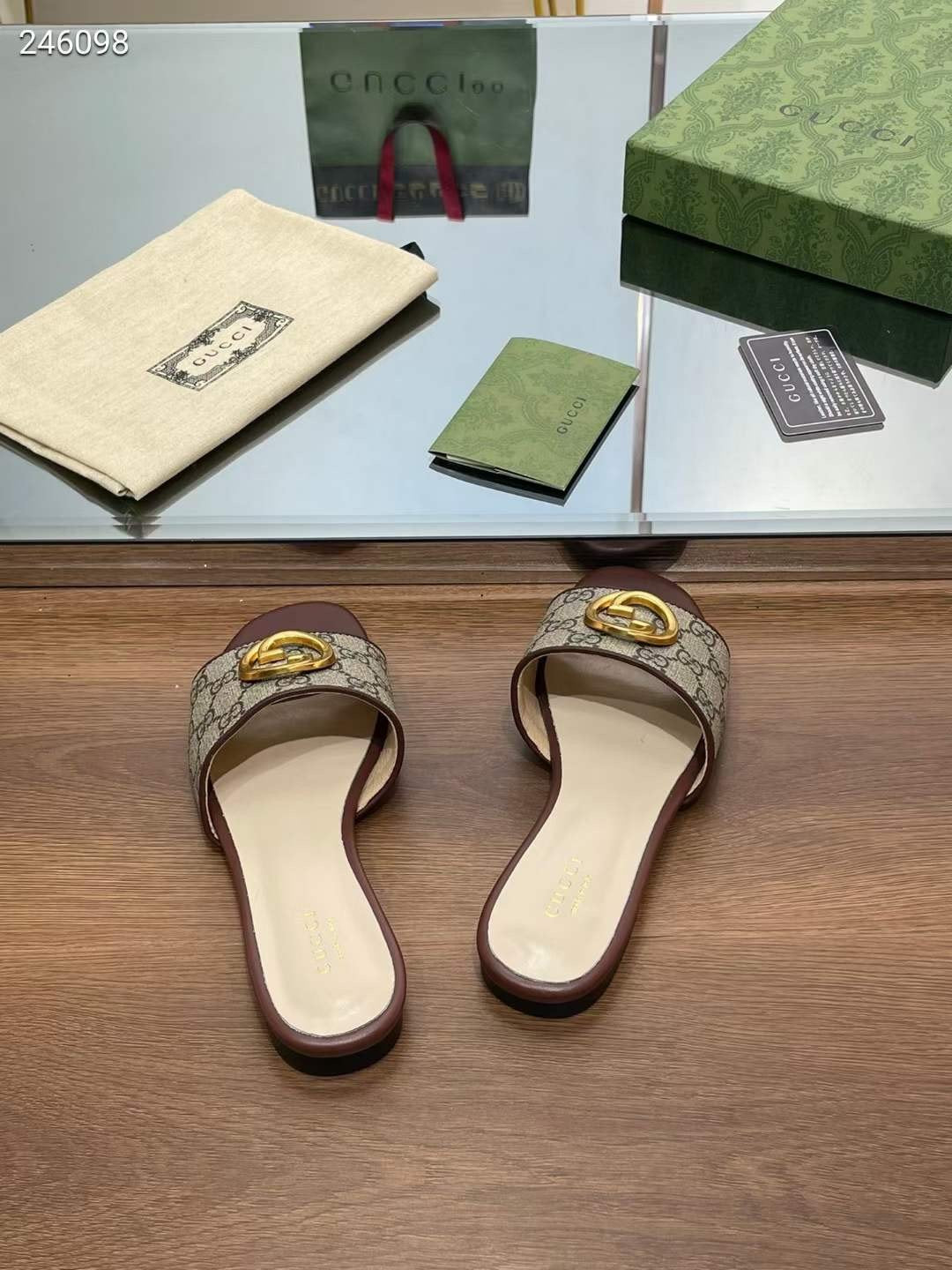 Gucci Slippers SHS04591