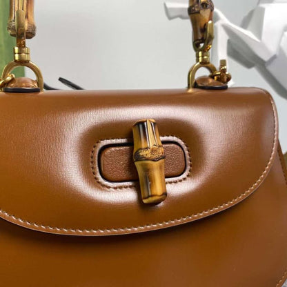 Gucci Bamboo Handle Bag BG02269