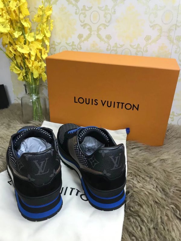 Louis Vuitton Black Sneakers SHS02531