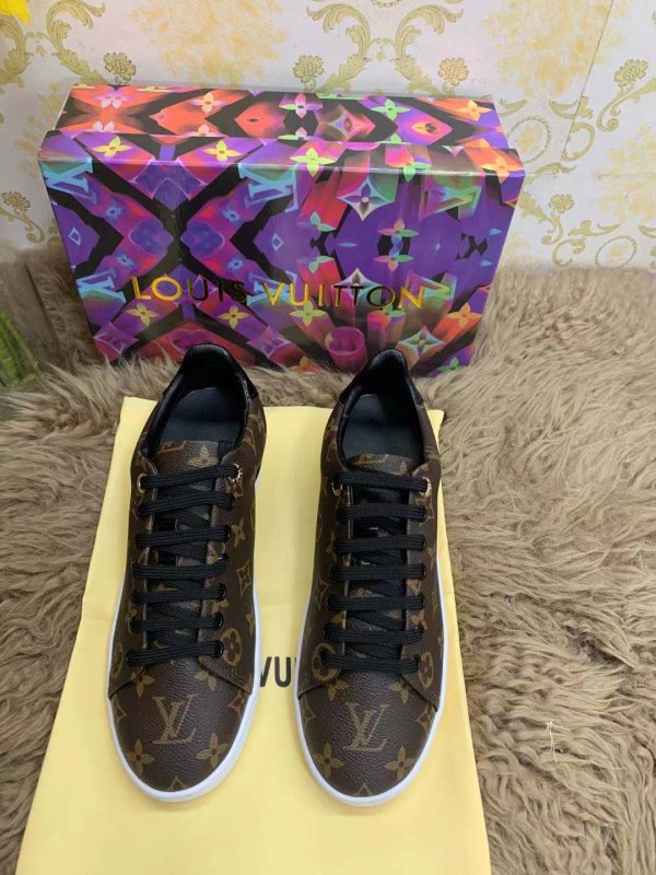 Louis Vuitton Brown Shoes SHS02540