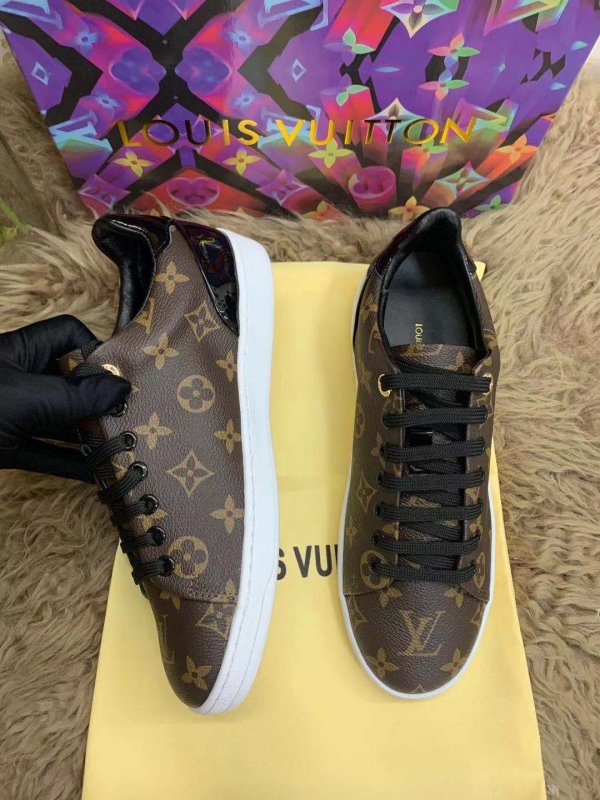 Louis Vuitton Brown Shoes SHS02540