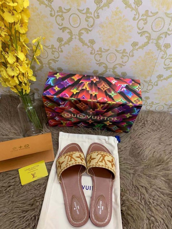 Louis Vuitton Brown Slippers SHS02550