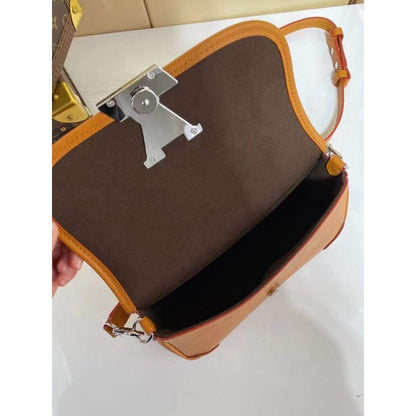 Louis Vuitton Busi Baguette Bag BGMP1482