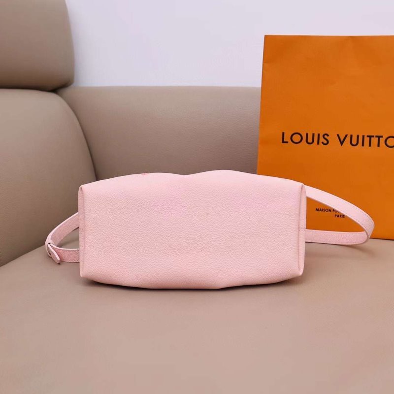 Louis Vuitton Empreinte Leather Bag BGMP1270