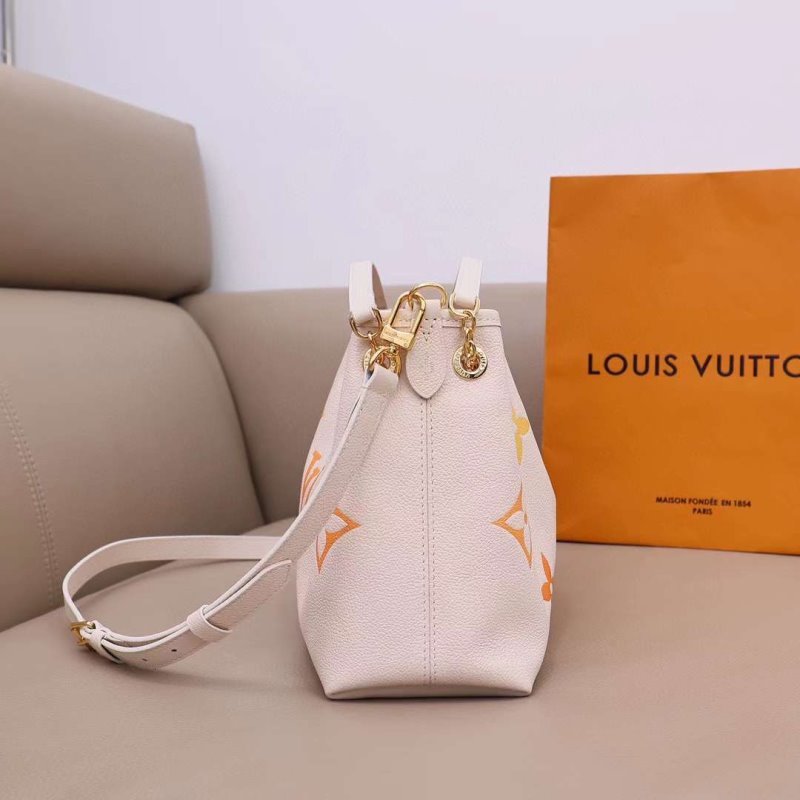 Louis Vuitton Empreinte Leather Bag BGMP1271