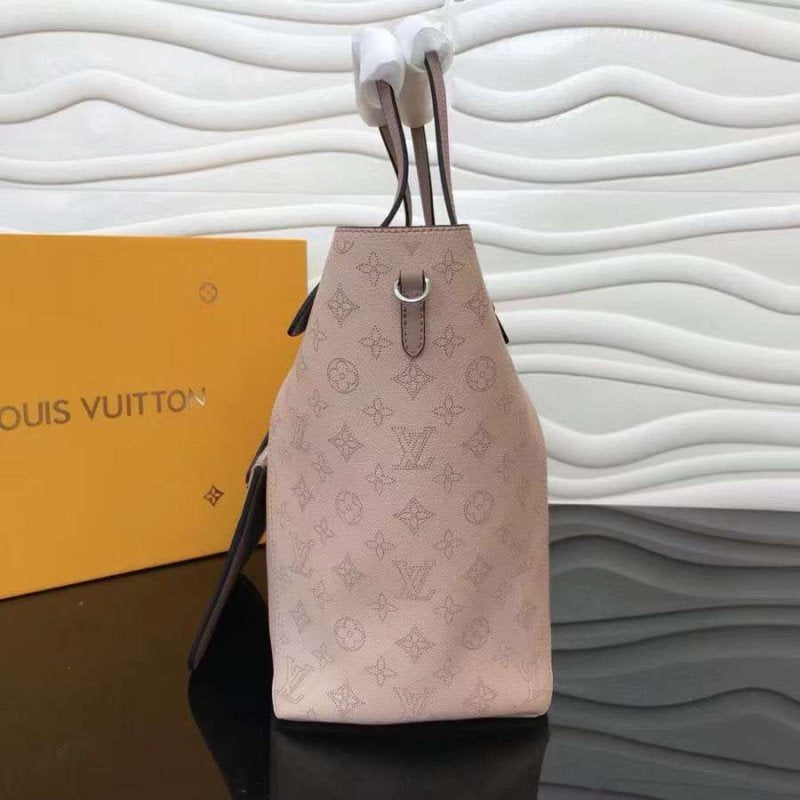 Louis Vuitton Hina Hand Bag BGMP1324