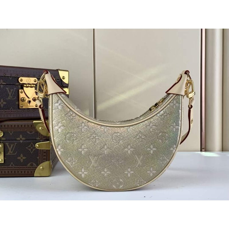 Louis Vuitton Loop Baguette Bag BGMP1475