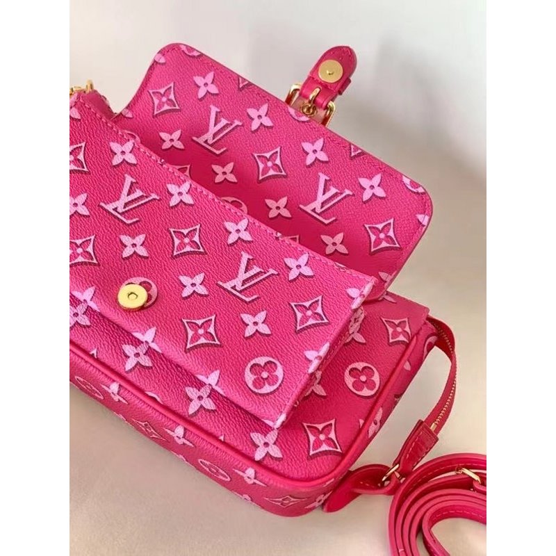 Louis Vuitton Maxi Multi Pochette HandBag BLV00801