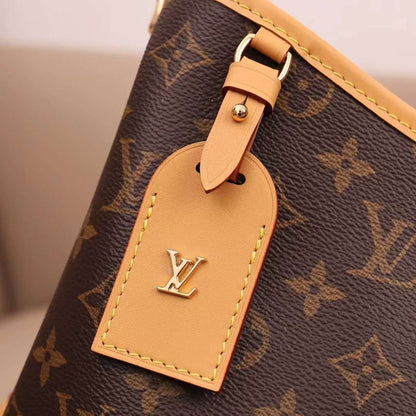 Louis Vuitton Medieval Hand Bag BGMP1279