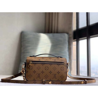 Louis Vuitton Metis Hand Bag BGMP1605