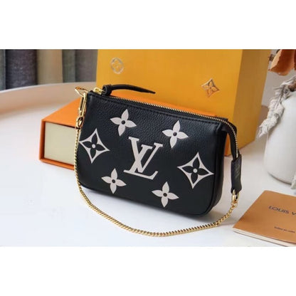 Louis Vuitton Mini Pochette Handbag BLV00826