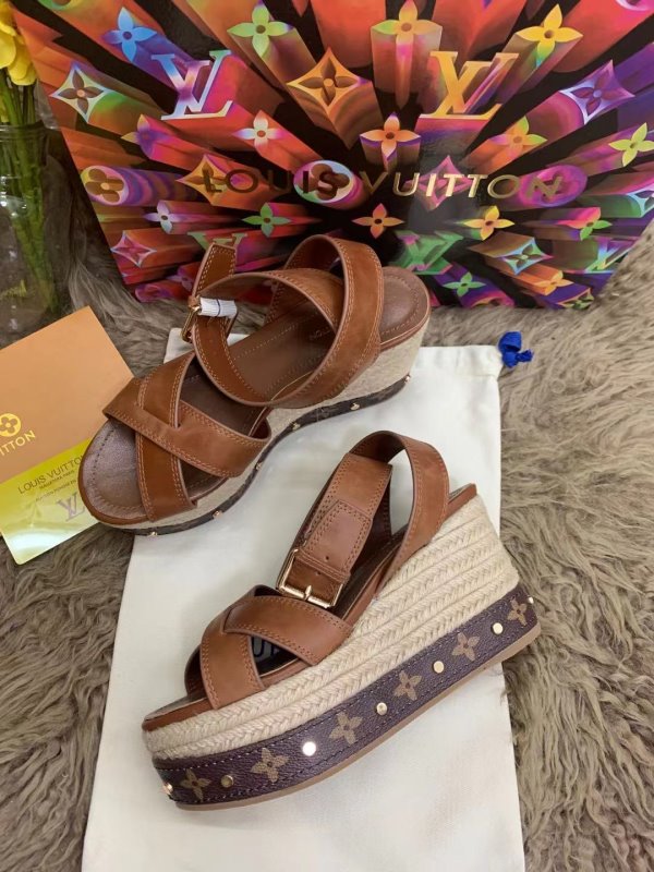 Louis Vuitton Sandals SHS02989