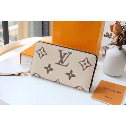 Louis Vuitton Zippy Wallet BLV00821