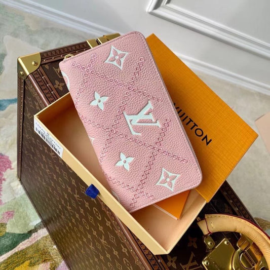 Louis Vuitton Zippy Wallet WLB01353