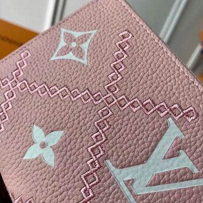 Louis Vuitton Zippy Wallet WLB01353