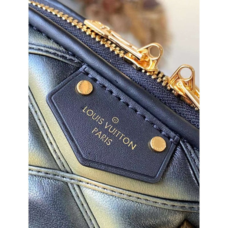 Louis Vuitton Alma BB Handbag WB001399