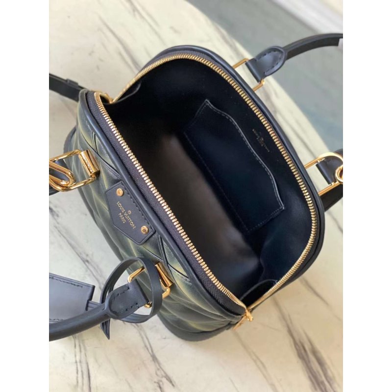 Louis Vuitton Alma BB Handbag WB001399