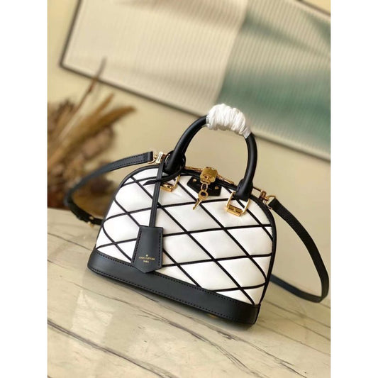 Louis Vuitton Alma BB Handbag WB001401