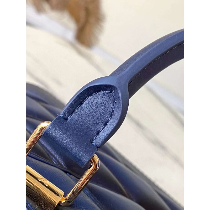 Louis Vuitton Alma BB Handbag WB001402