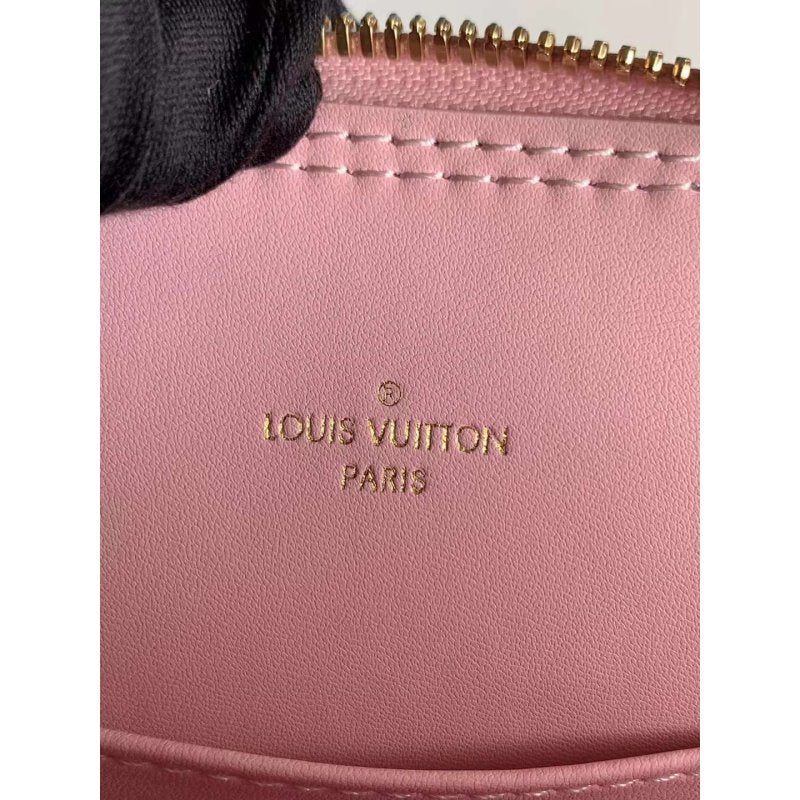 Louis Vuitton Alma BB Handbag WB001404