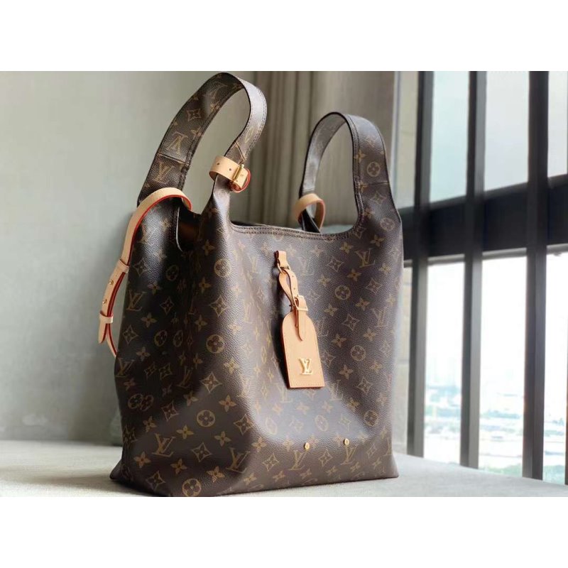 Louis Vuitton Atlantis Handbag WB001423