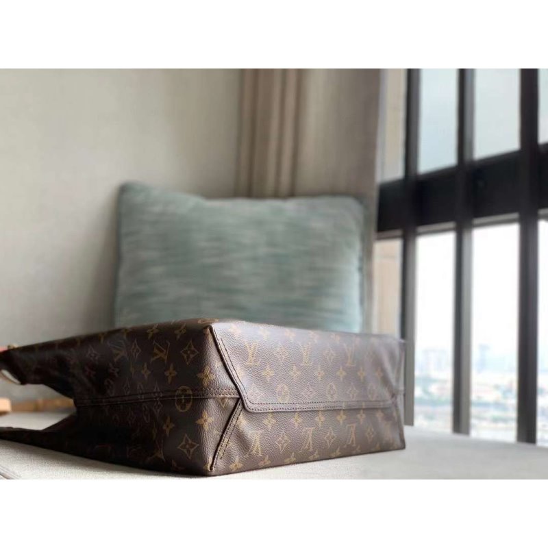 Louis Vuitton Atlantis Handbag WB001423