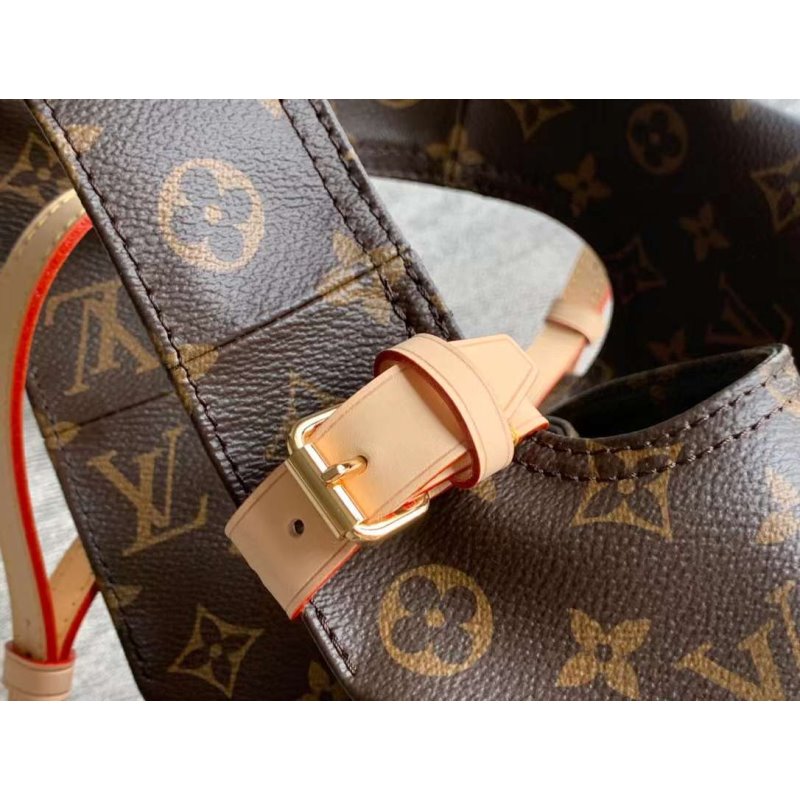 Louis Vuitton Atlantis Handbag WB001423