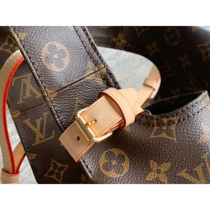 Louis Vuitton Atlantis Handbag WB001423