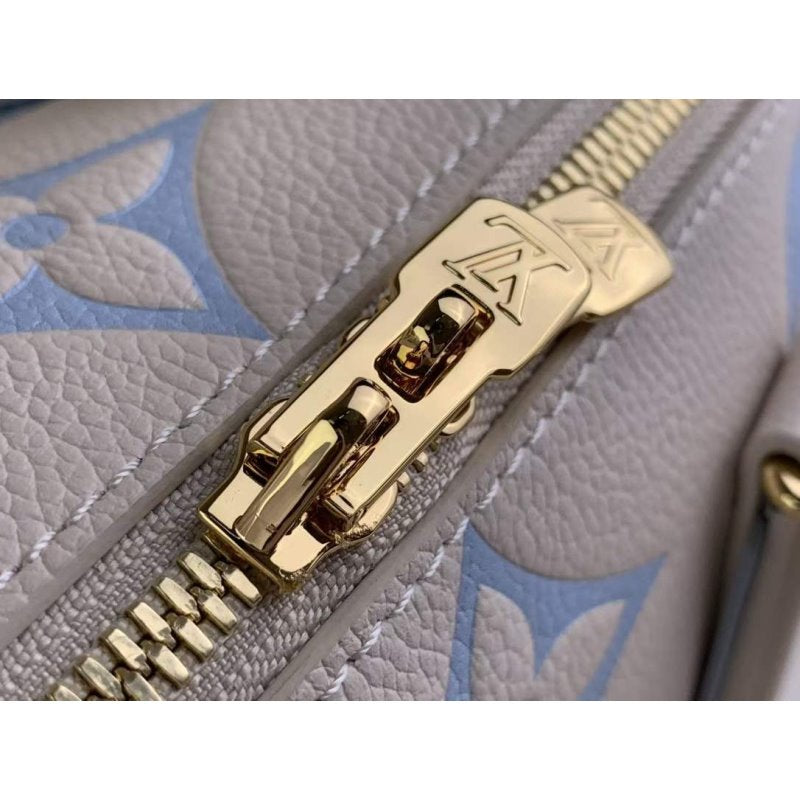 Louis Vuitton Bandouliere Hand Bag BG02038