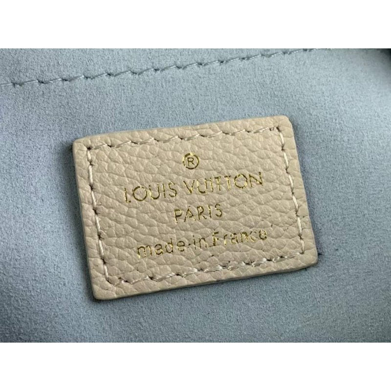 Louis Vuitton Bandouliere Hand Bag BG02038
