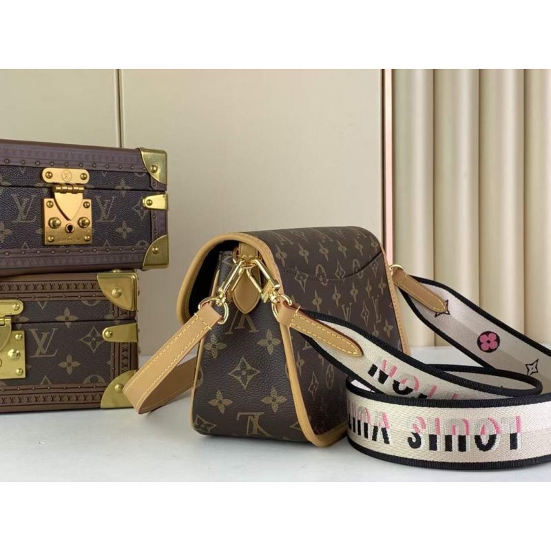 Louis Vuitton Diane Hand Bag BG02023