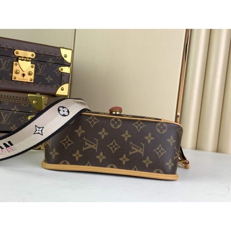 Louis Vuitton Diane Hand Bag BG02023