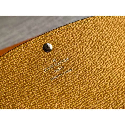Louis Vuitton Emily Wallet  WB001330