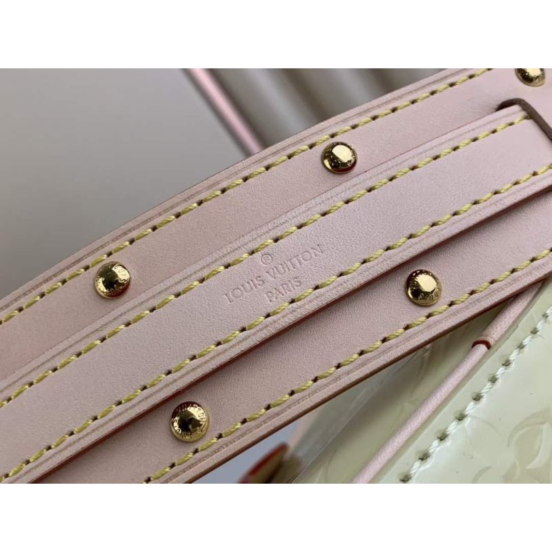 Louis Vuitton LV Reminx Hand Bag BG02026