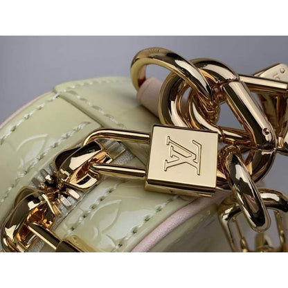 Louis Vuitton LV Reminx Hand Bag BG02026