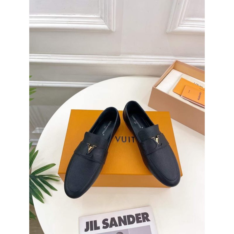 Louis Vuitton Loafers SH00041