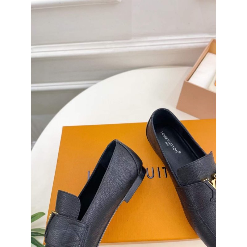 Louis Vuitton Loafers SH00041