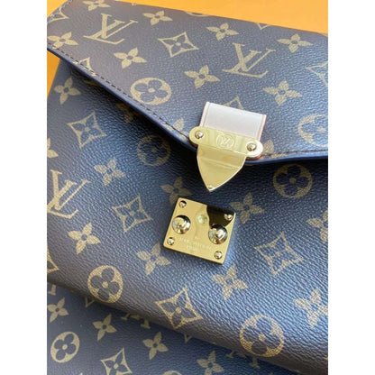 Louis Vuitton Metis Hand Bag BGMP1729